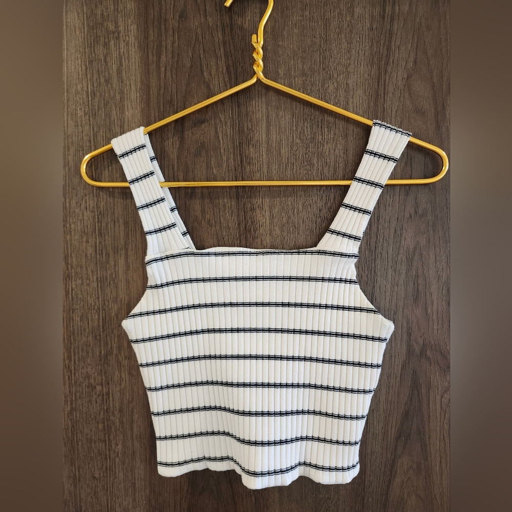 American Eagle Outfitters White and Black Striped Tank Top - Picture 1 of 3